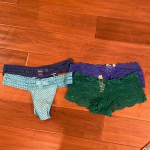 Size large never worn Victoria Secret panties tags are attached
